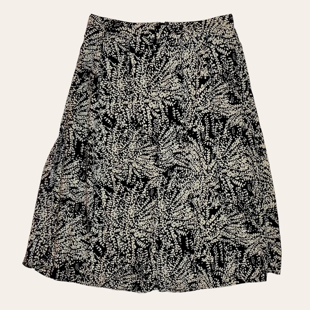 WhoWhatWear Black and White Car Wash Skirt - Picture 3 of 5